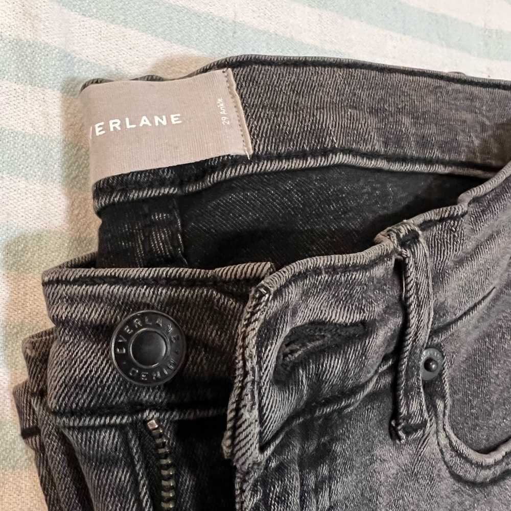 Washed black Everlane jeans in EUC